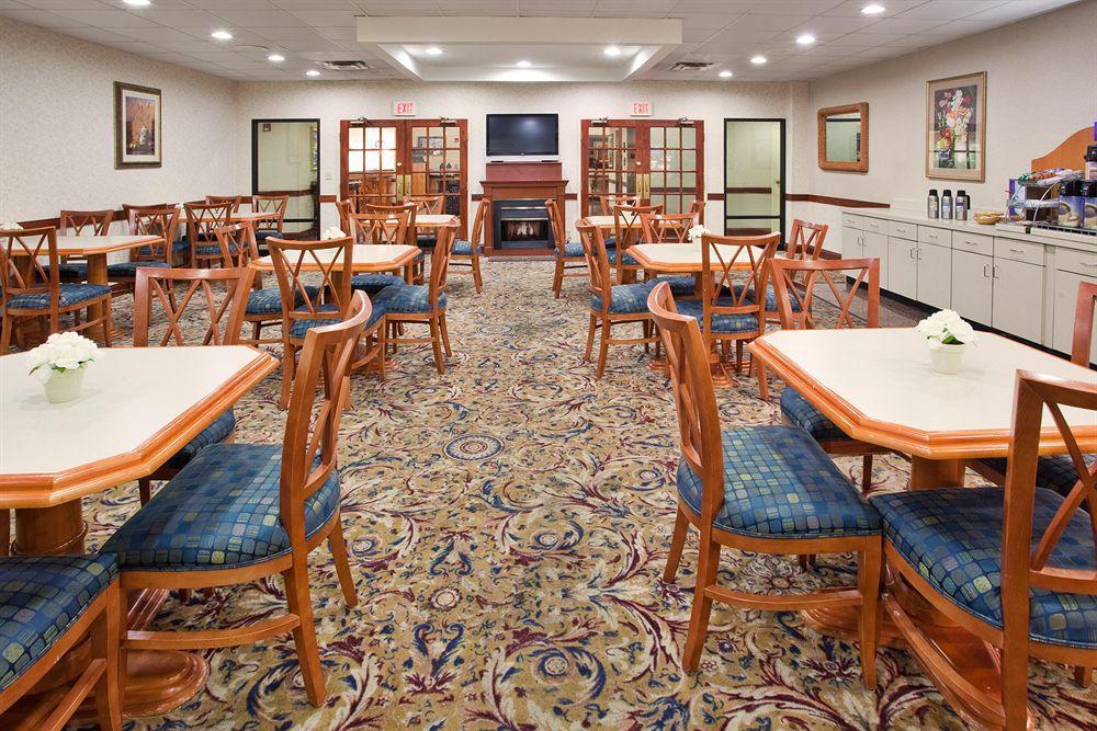 Savannah Gateway Hotel & Suites Georgetown ร้านอาหาร รูปภาพ