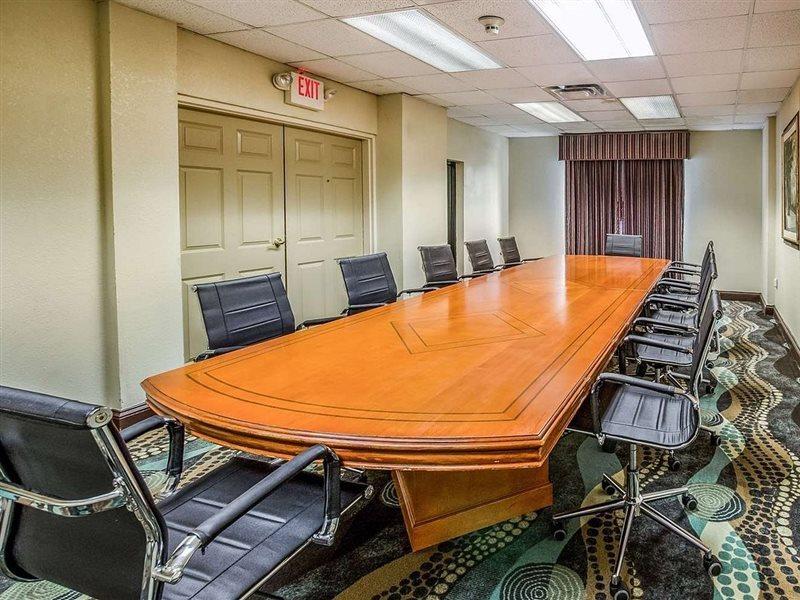 Savannah Gateway Hotel & Suites Georgetown ภายนอก รูปภาพ