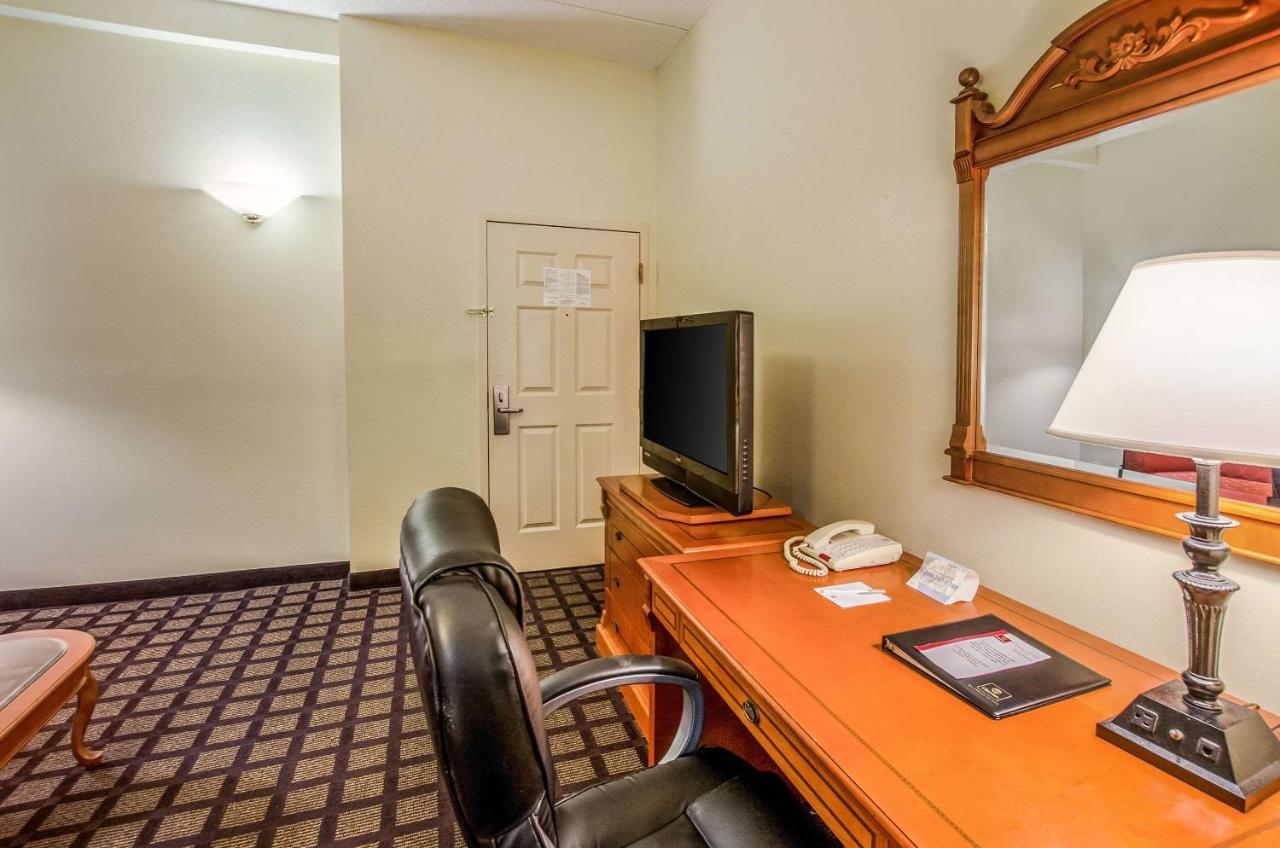 Savannah Gateway Hotel & Suites Georgetown ภายนอก รูปภาพ