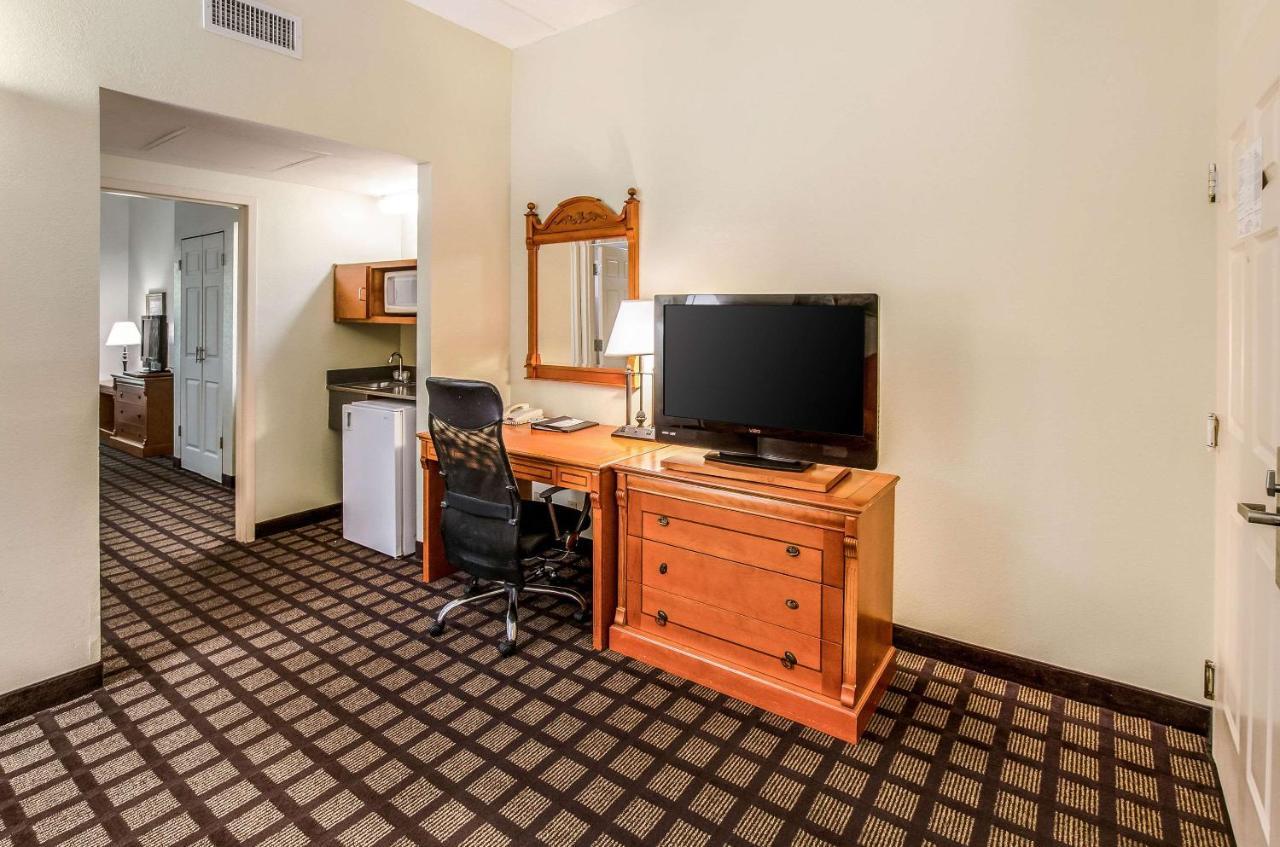 Savannah Gateway Hotel & Suites Georgetown ภายนอก รูปภาพ
